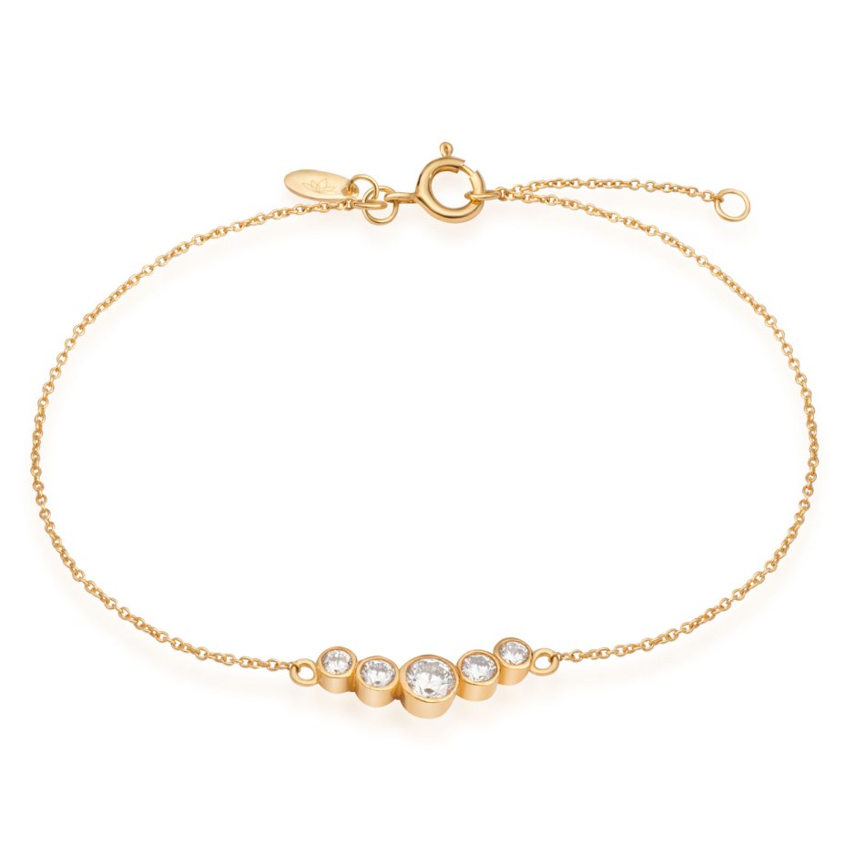 Gold-plated bracelet with cubic zirconia. Adjustable length and polished finish for an elegant, sustainable look.