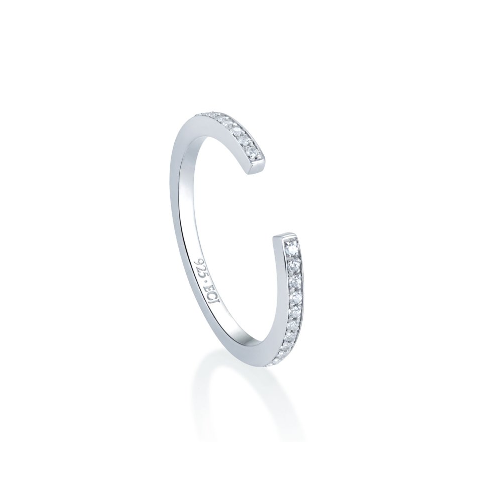 Single Classic ring i rhodineret sterlingslv med 22 hvide cubic zirconia – elegant og tidlst design.